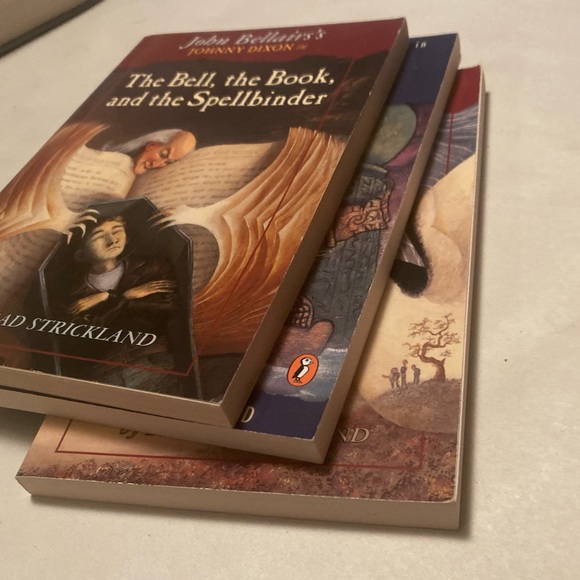 π2/20 Set of 3 Bellair Johnny Dixon Creepy YA Novels Brad Strickland Books - Picture 4 of 8